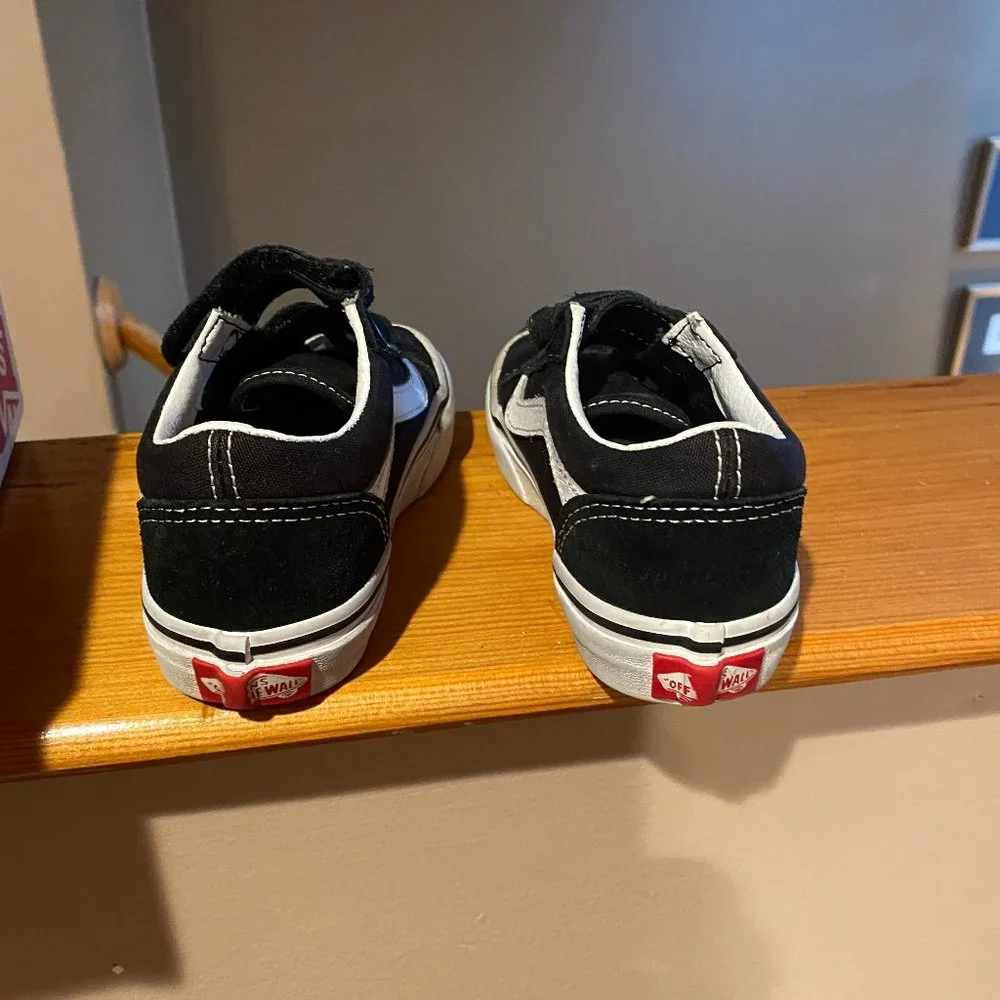 Vans Kids Old Skool V Black/White Kids Size 11 - Picture 5 of 9